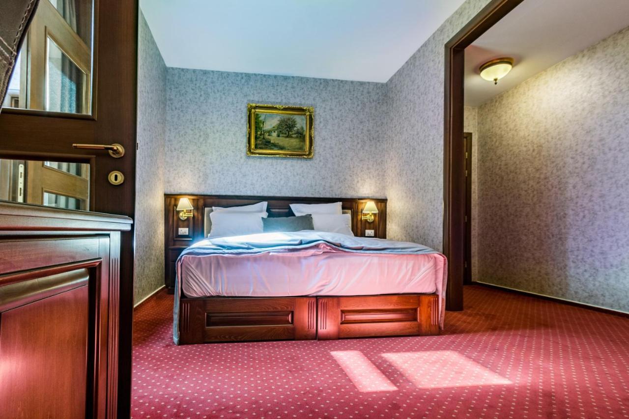 Noblesse Boutique Resort Sibiu Luaran gambar A room at the hotel